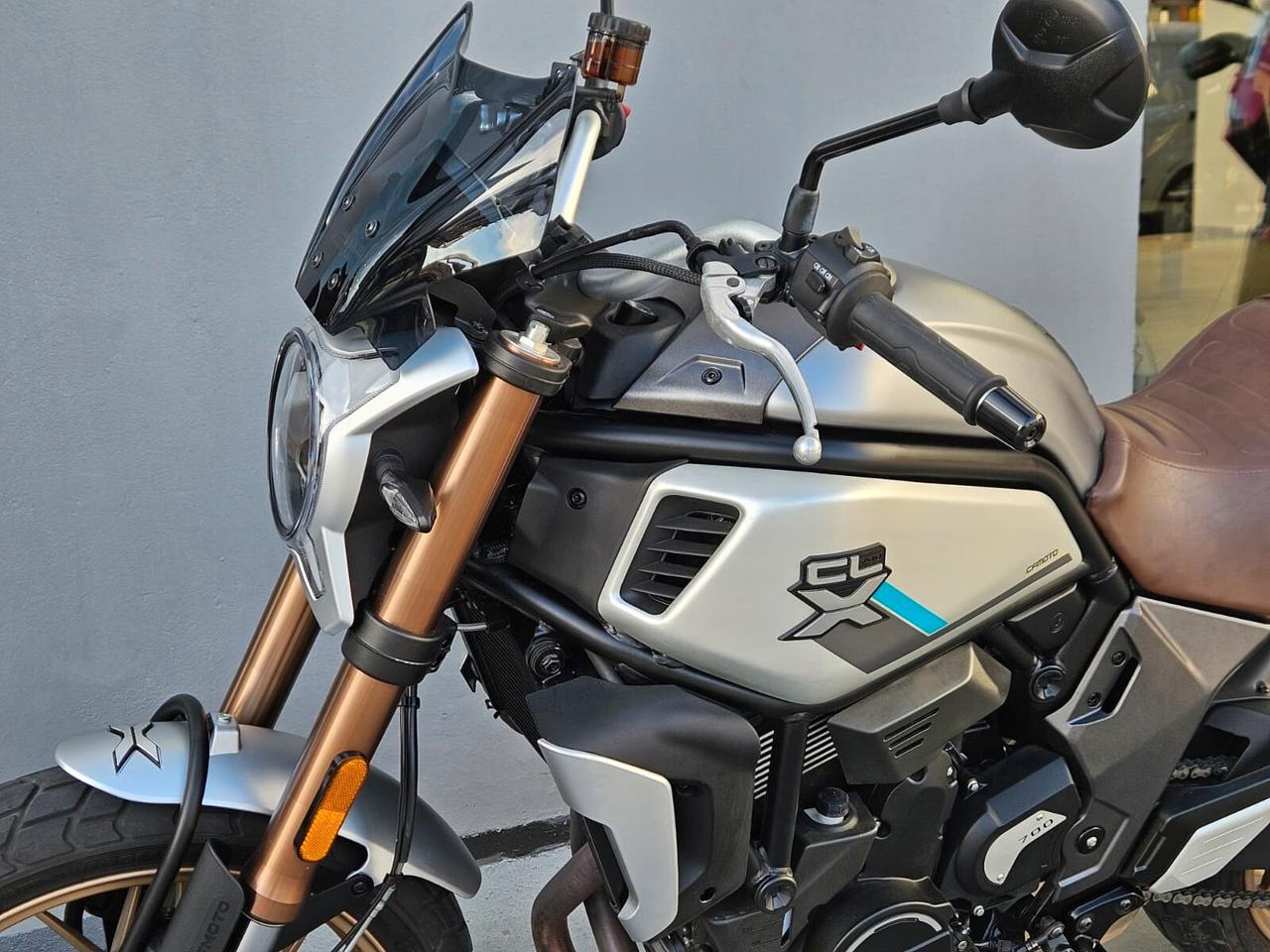 CF Moto 700CL-X - 2024