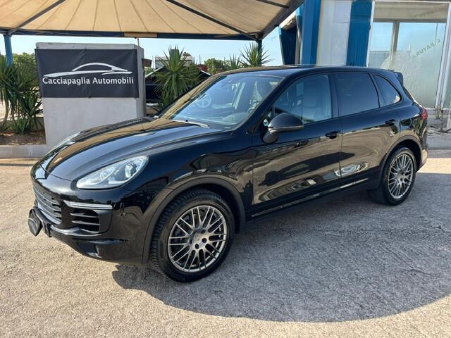 Porsche Cayenne 3.0 V6 tdi 262cv tiptronic Restyling 2016