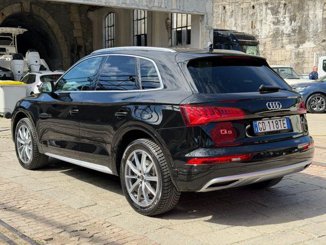 AUDI Q5 50 TFSI e quattro S tronic Business Design PHEV