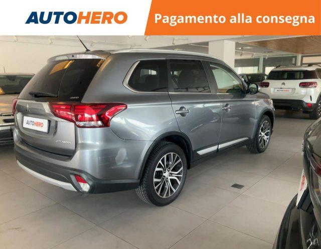 MITSUBISHI Outlander 2.2 DI-D 4WD Instyle 7p.