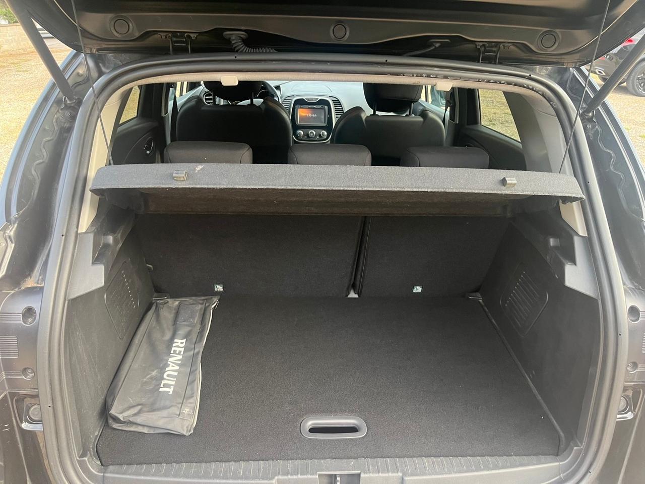 Renault Captur 0.9 Benzina - Neopatentati