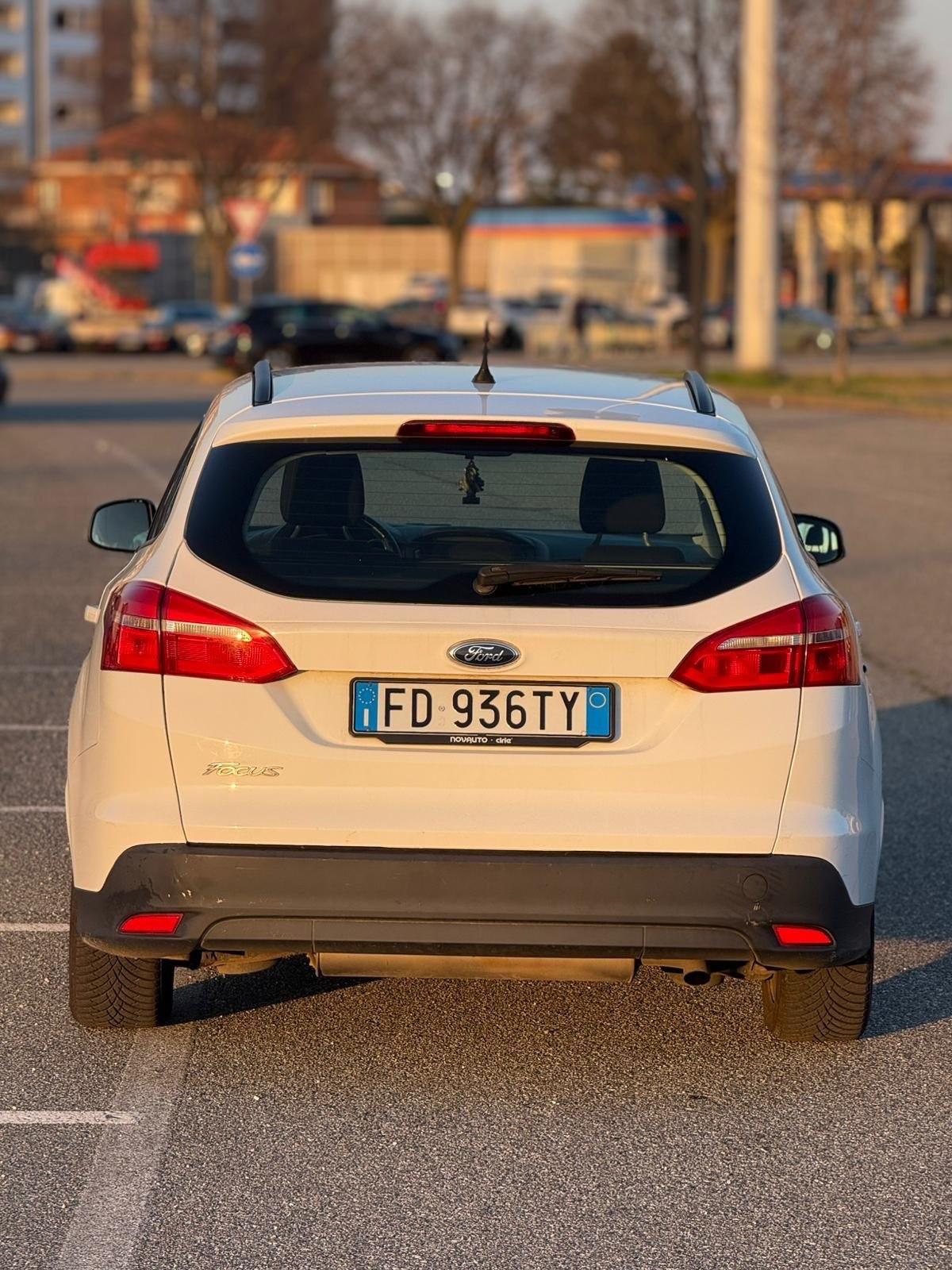 Ford Focus 1.6 120 CV GPL SW Plus
