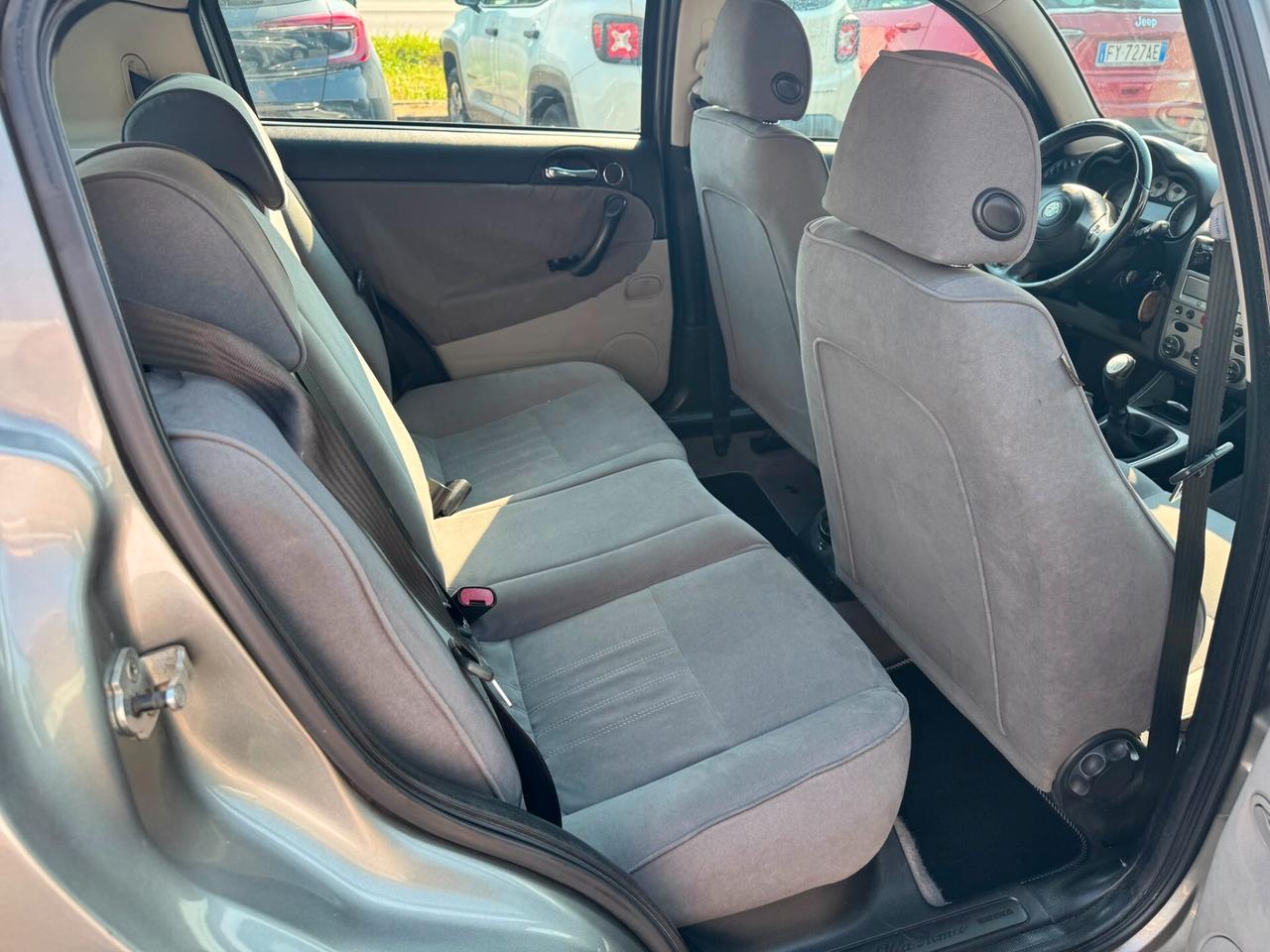 Alfa Romeo 147 1.6 16V TS (105) 5 porte Distinctive * gpl * -meccanica da rivedere- no garanzia - commercianti