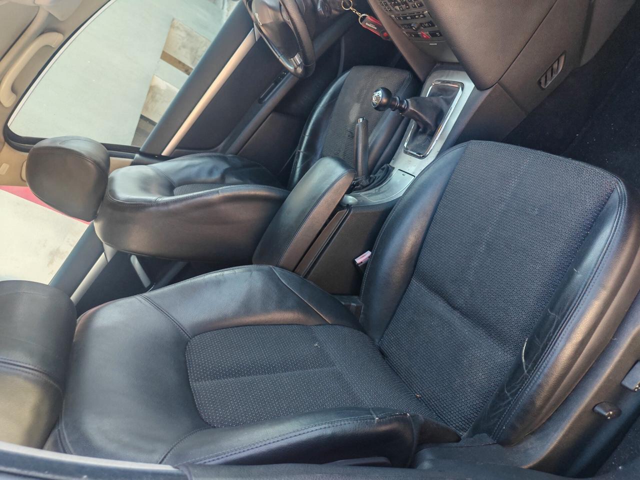 Peugeot 407 2.0 HDi SW Ciel Féline