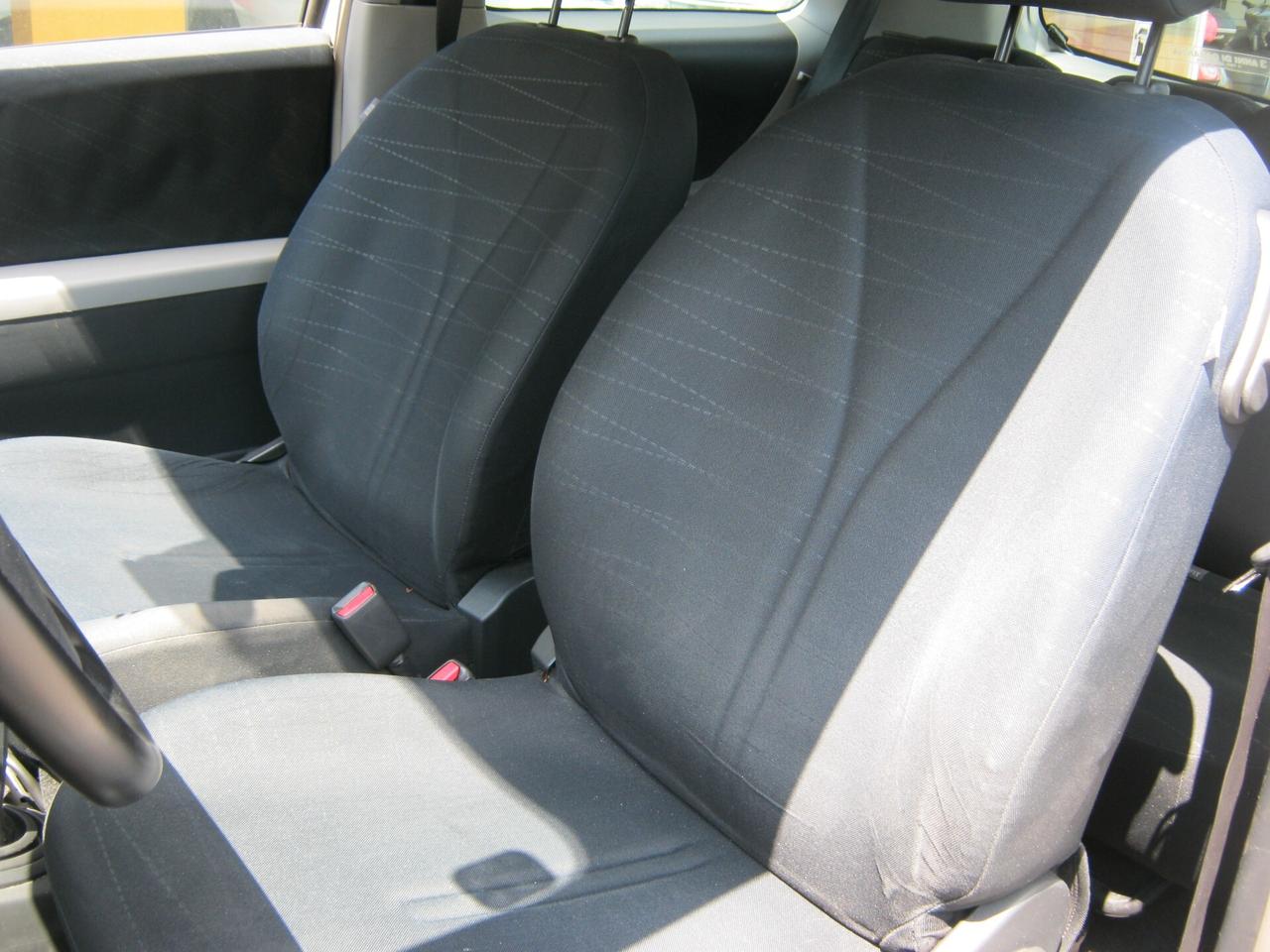 Toyota Yaris 1.0 3 porte