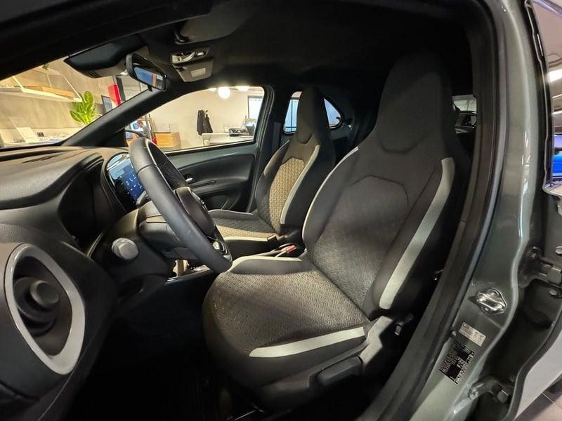 Toyota Aygo X Aygo X 1.0 VVT-i 72 CV 5 porte Trend