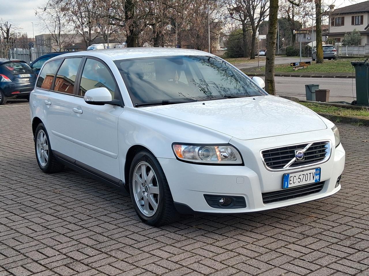 Volvo V50 D4 Geartronic R-design