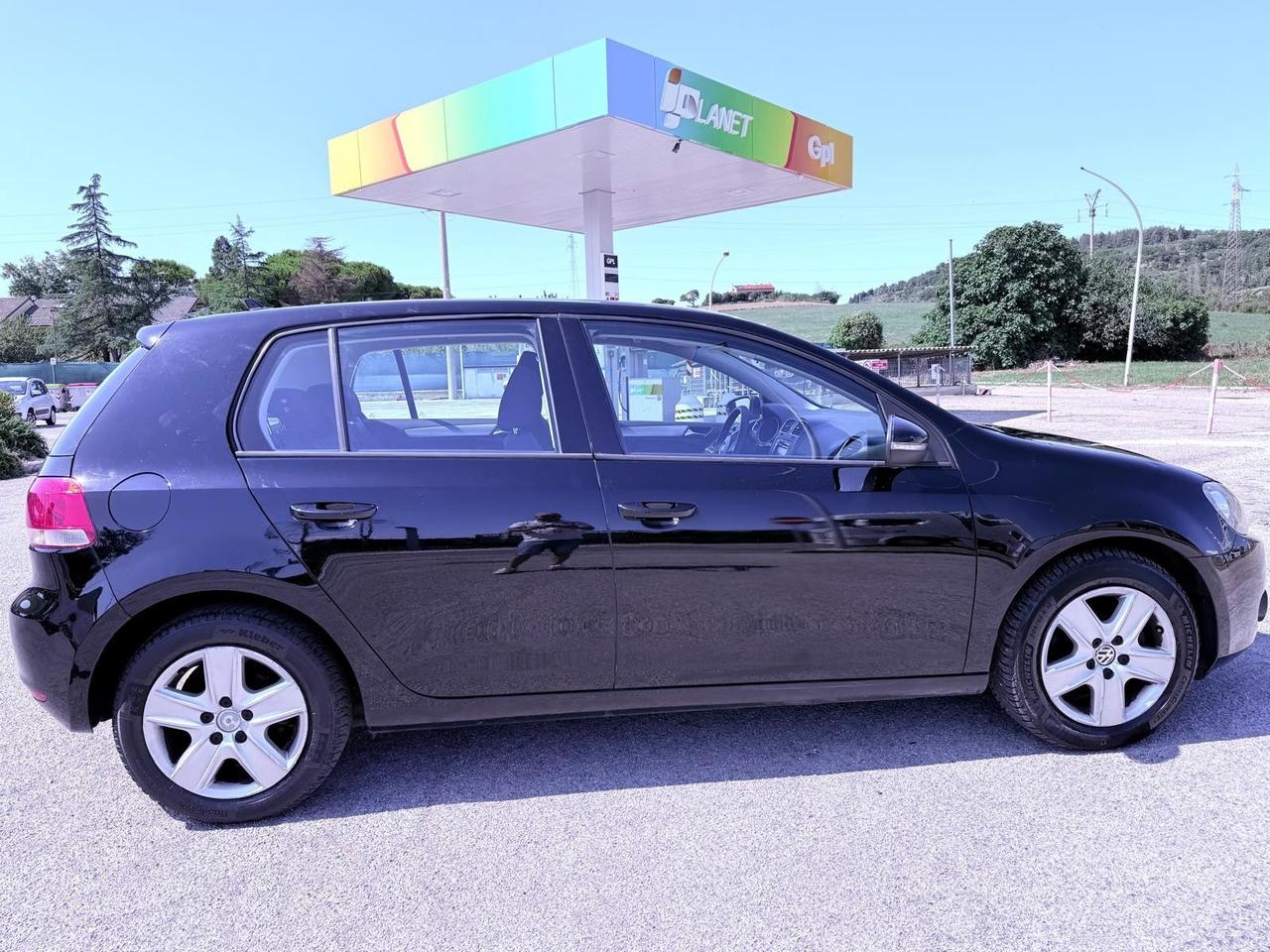 Volkswagen Golf 1.6 TDI DPF 5p. Comfortline Ok neopatentati