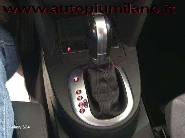 VOLKSWAGEN Touran Business 1.6 TDI DSG Comfortline T POSTI