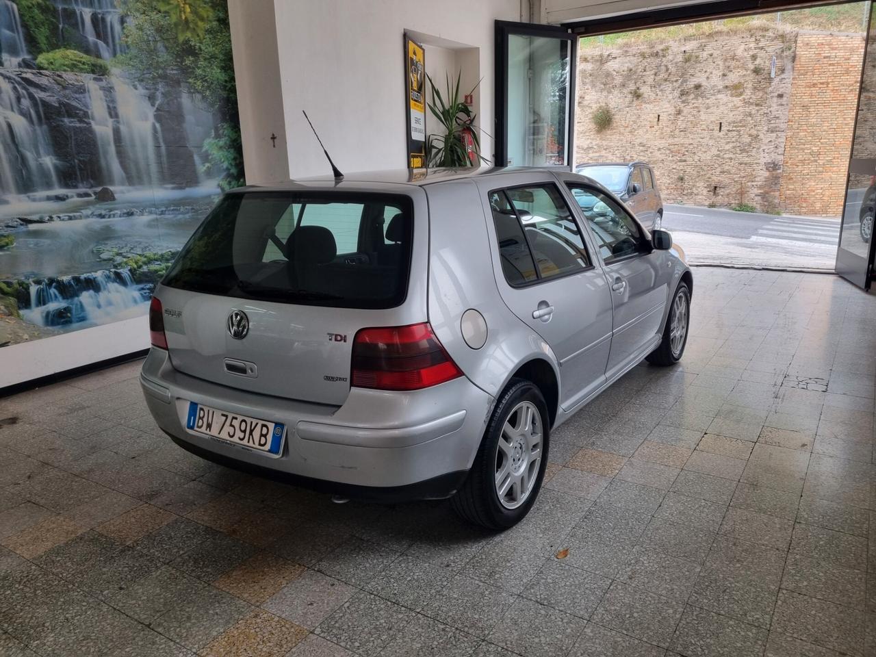 Volkswagen Golf 1.9 TDI/101 CV CONDIZIONI IMPECCABILI