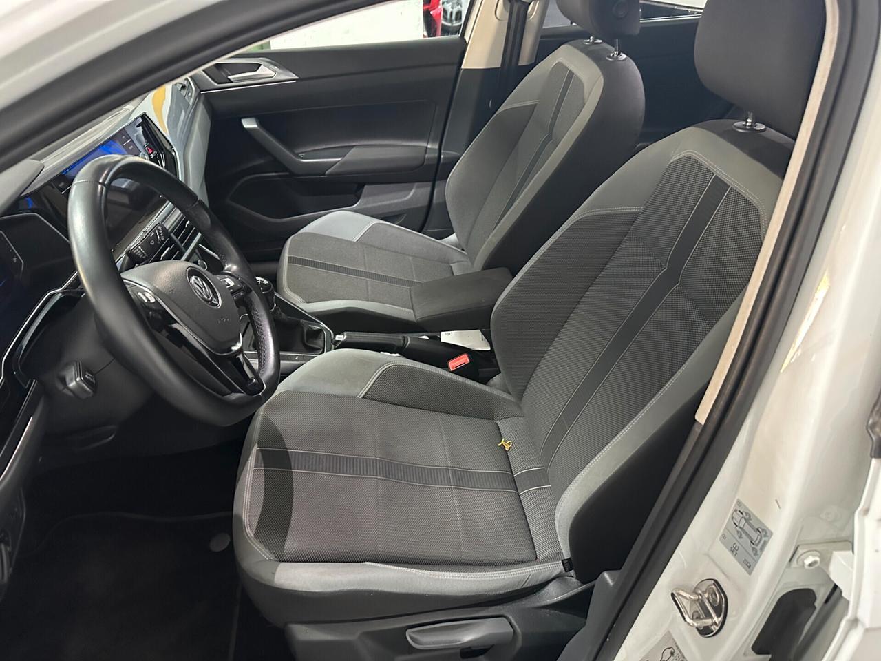 Volkswagen Polo R-LINE Business 1.6 TDI 95 CV 5p. Highline BlueMotion Tech.