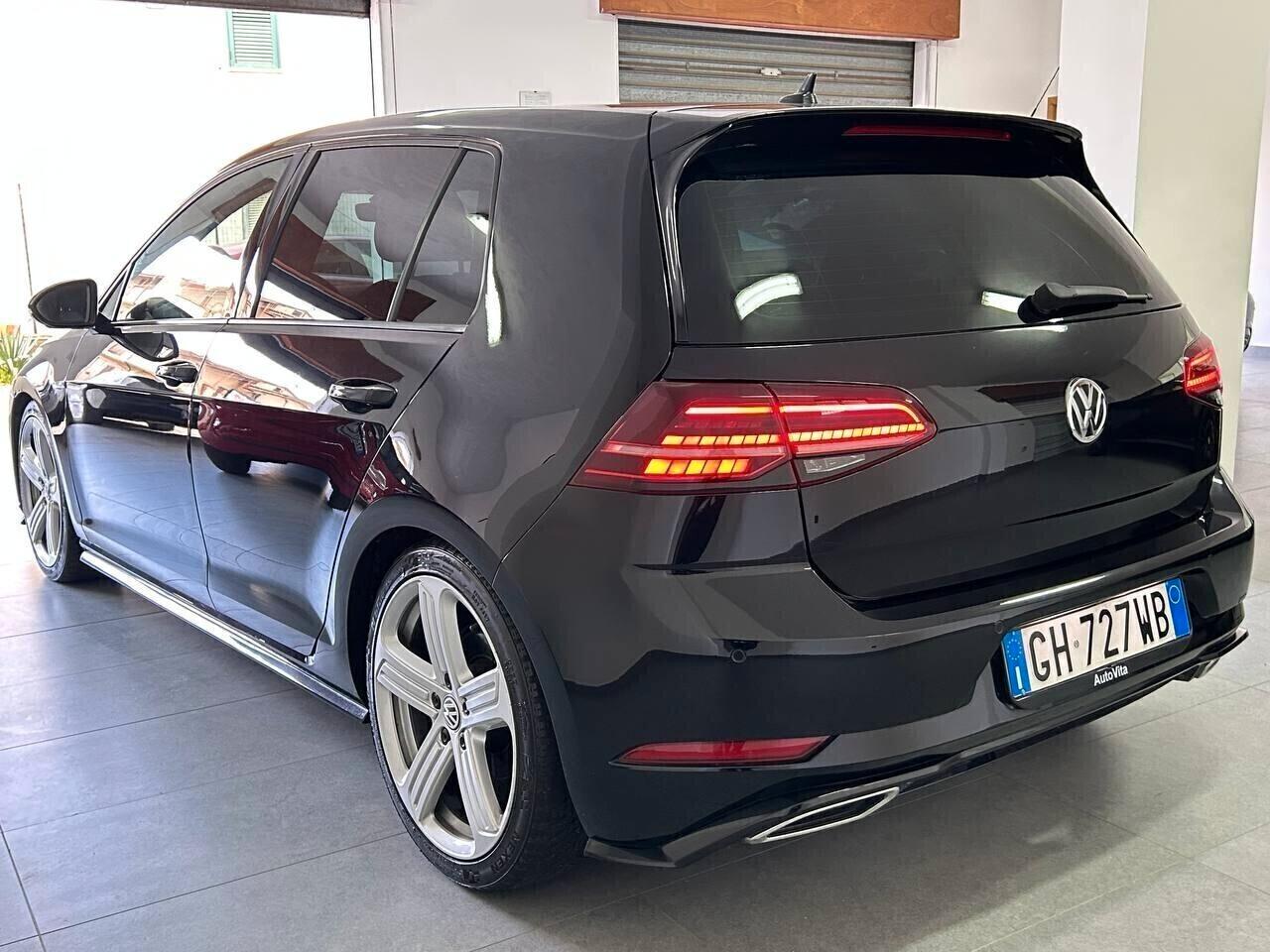 Volkswagen Golf 2.0 TDI DSG 5p. Sport R-LINE