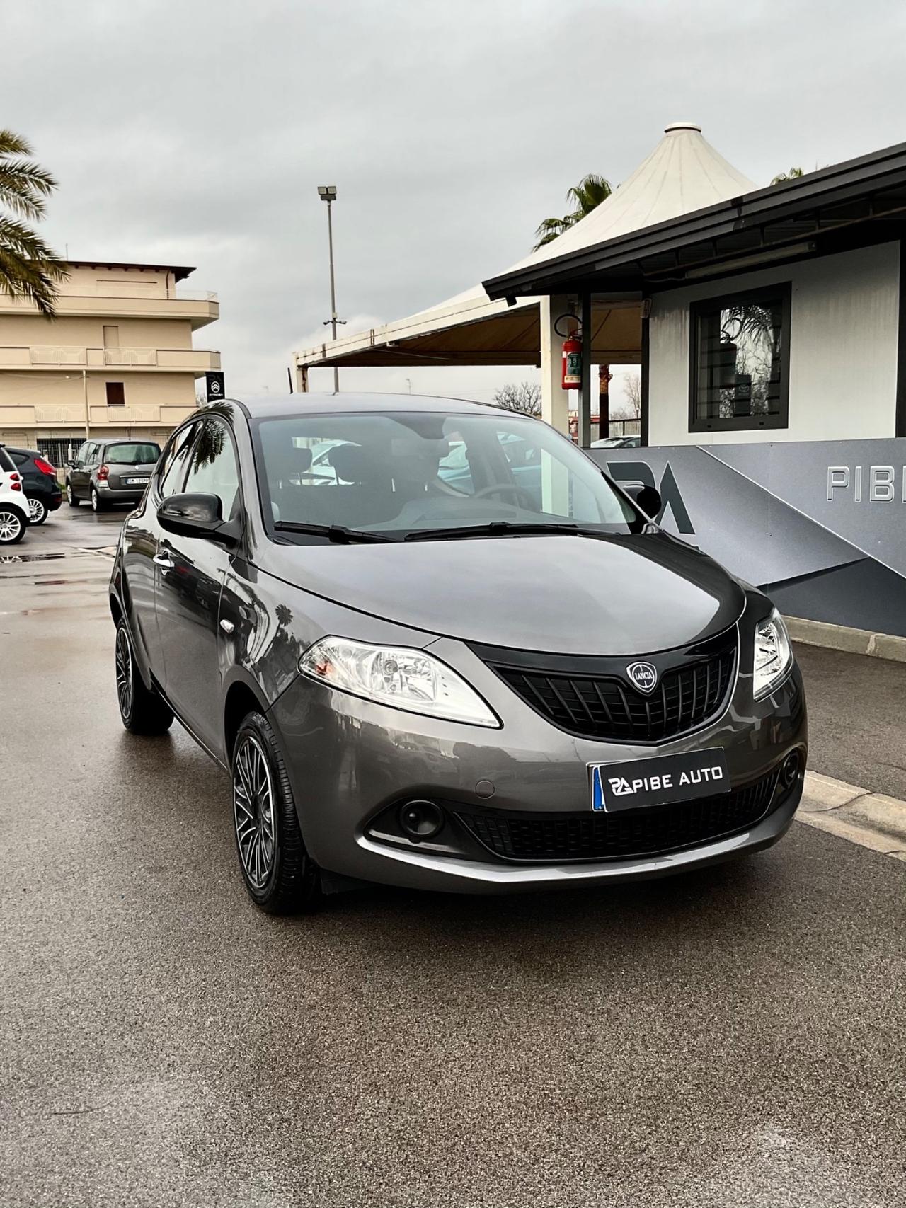 Lancia Ypsilon 1.0 FireFly 5 porte S&S Hybrid Gold