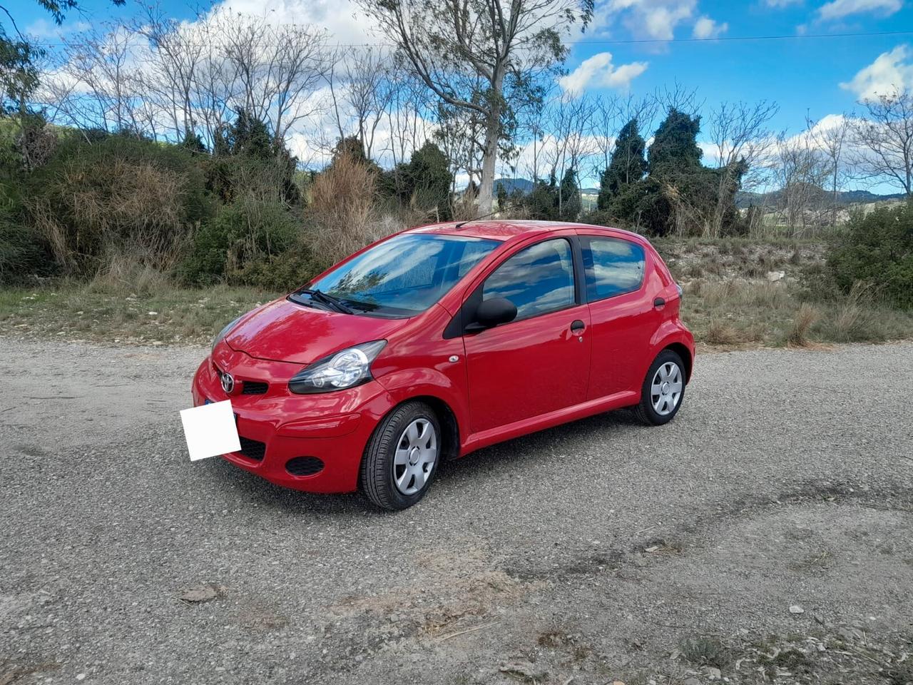 Toyota Aygo 1.0 5 porte Now navi