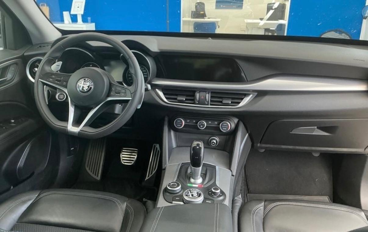 Alfa Romeo Stelvio 2.2 Turbodiesel 210 CV AT8 Q4 Executive