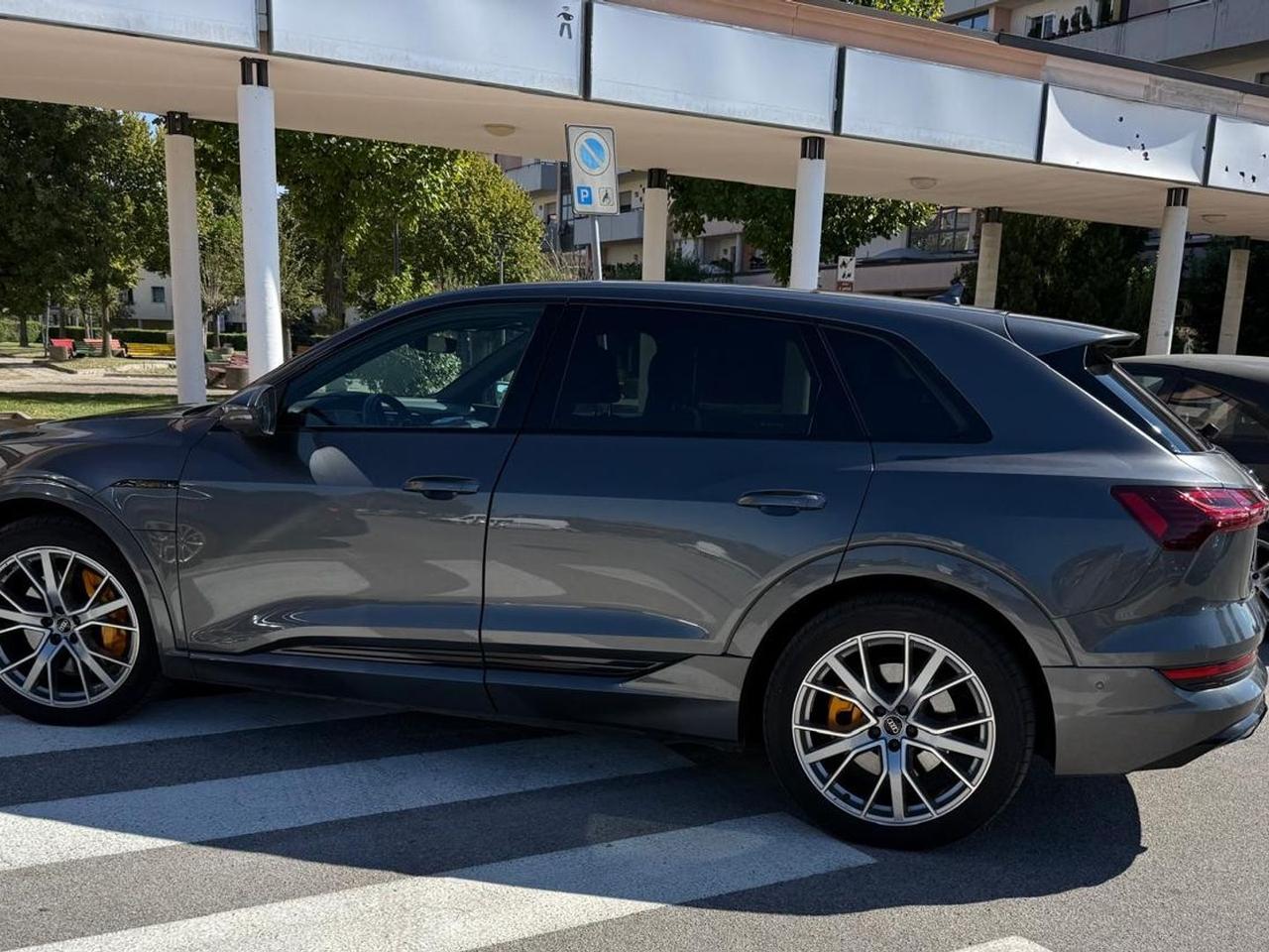 Audi e-tron 55 S LINE #50433