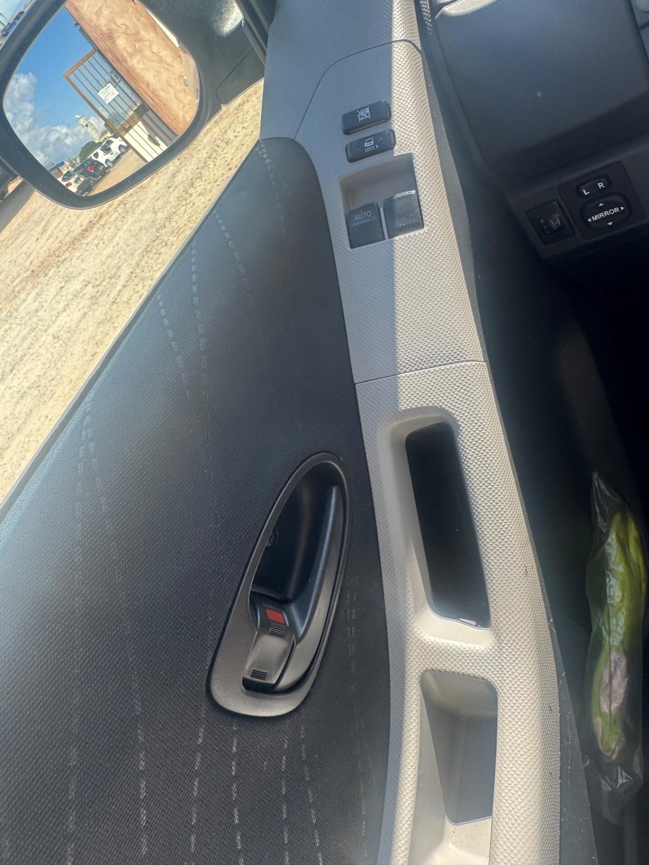Toyota Yaris 1.3 5 porte automatica