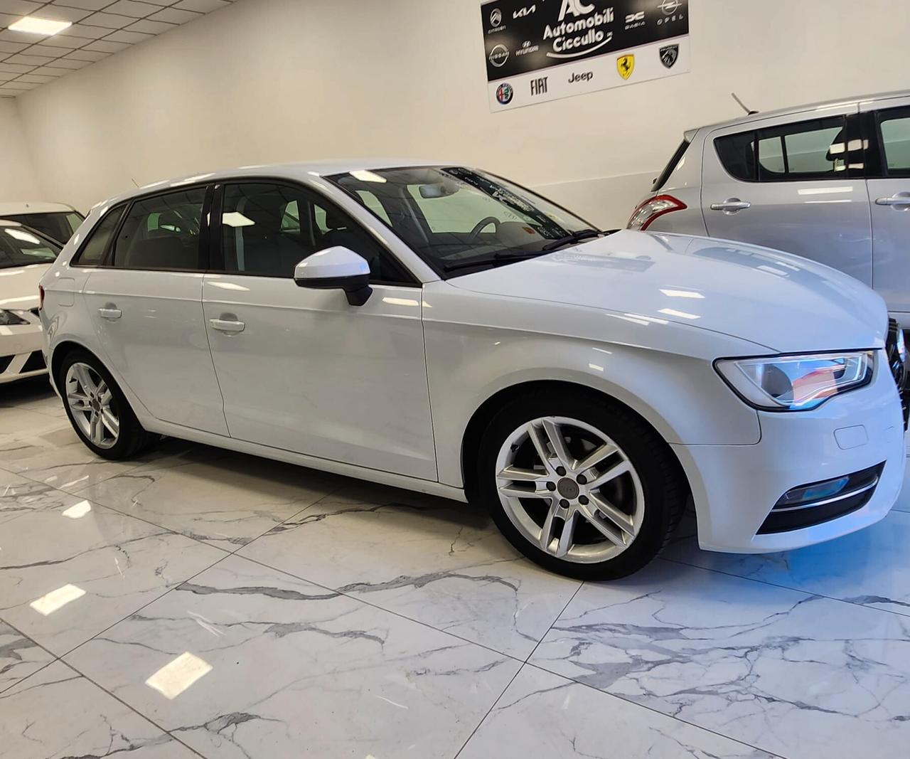 Audi A3 SPB 1.6 TDI clean diesel Attraction