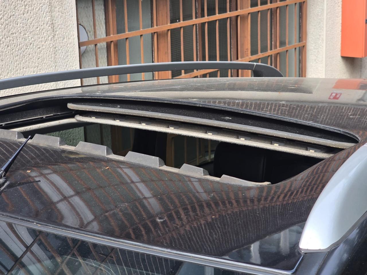 Ford Focus 1.6 TDCi (110CV) SW Tit. DPF - UNICO PROPRIETARIO TETTO APRIBILE