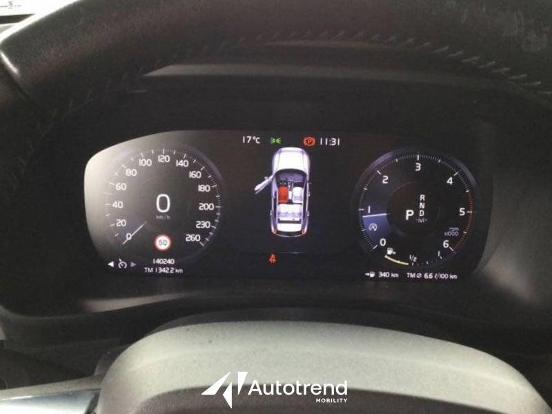 Volvo XC40 D3 150 CV AWD Automatica NAVI LED Business Plus