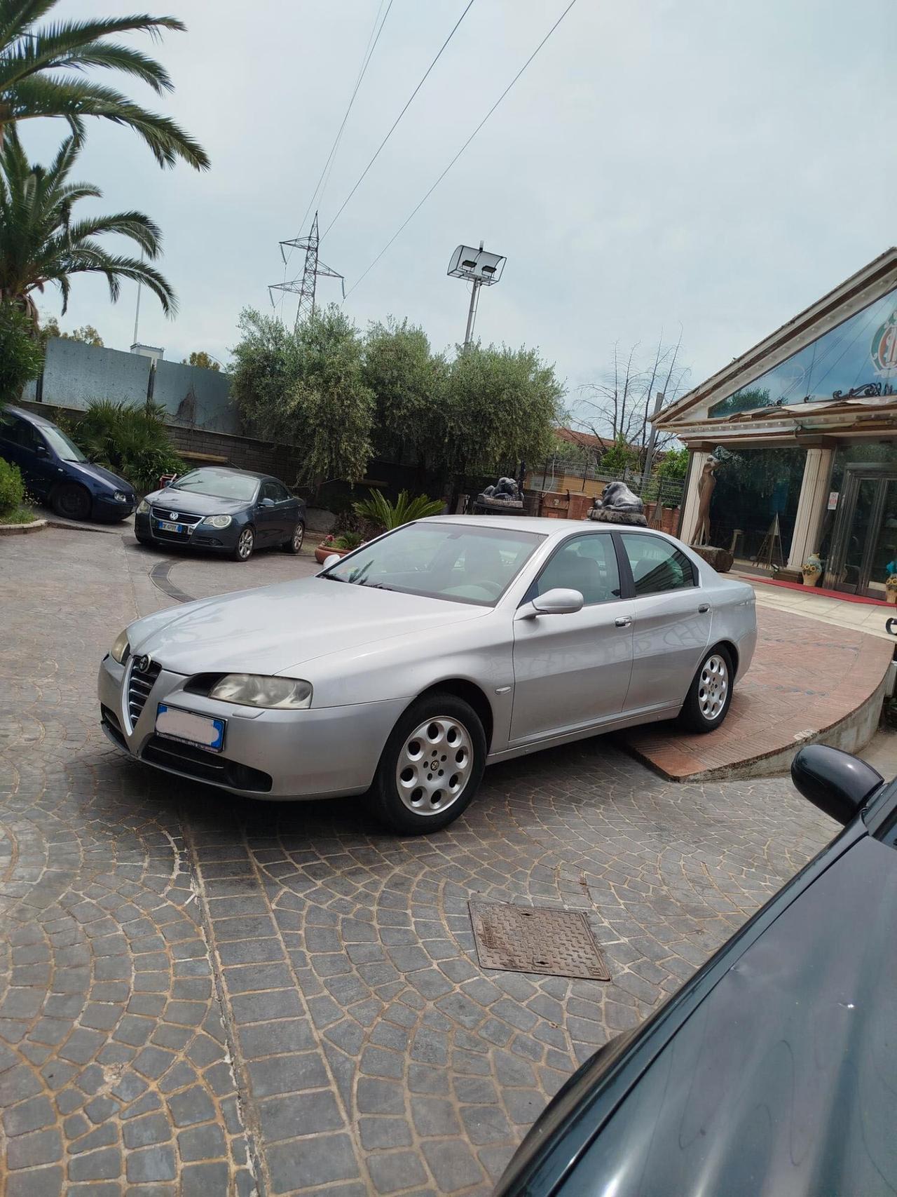 Alfa Romeo 166 2.4 JTD M-JET 20V cat Luxury