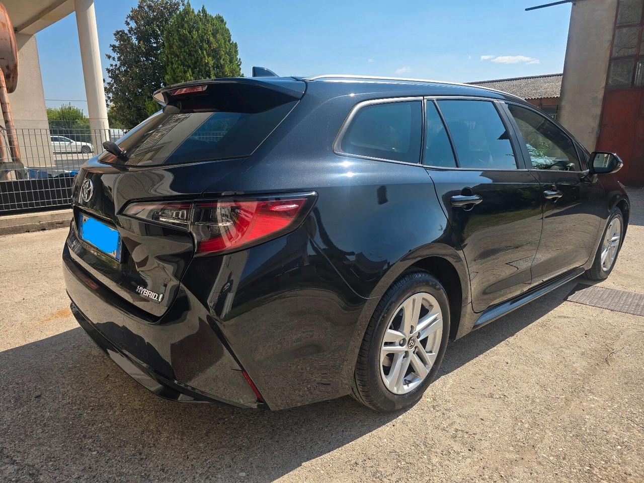 Toyota Corolla Touring Sports 1.8 Hybrid Business