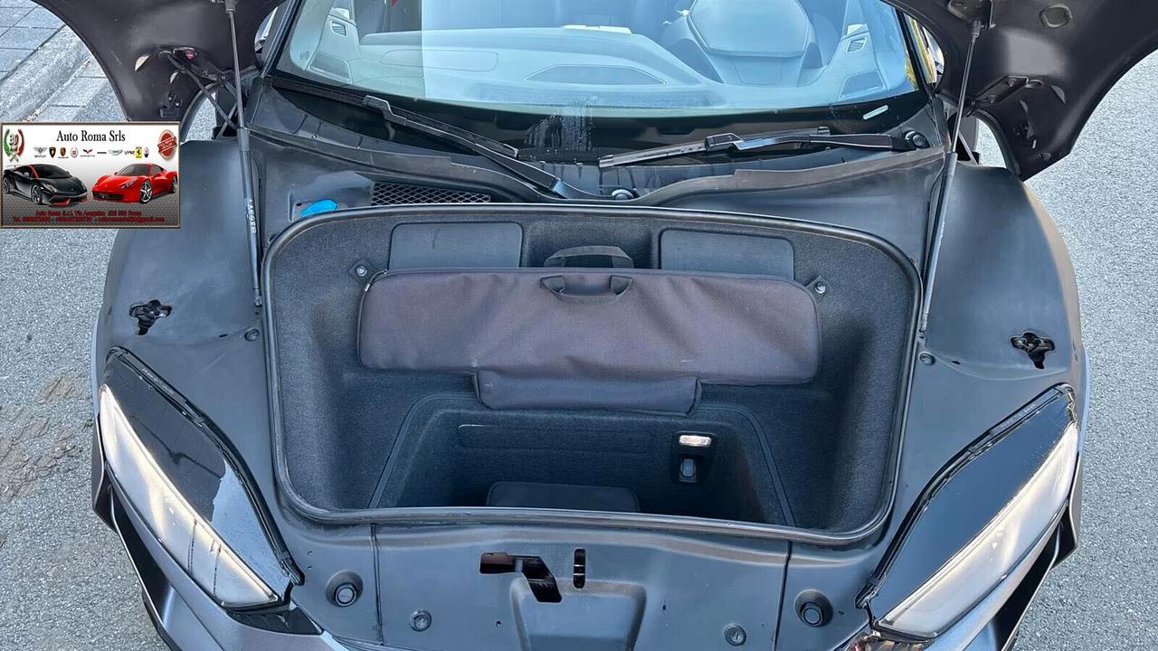 Audi R8 Spyder V10 RWD S tronic performance