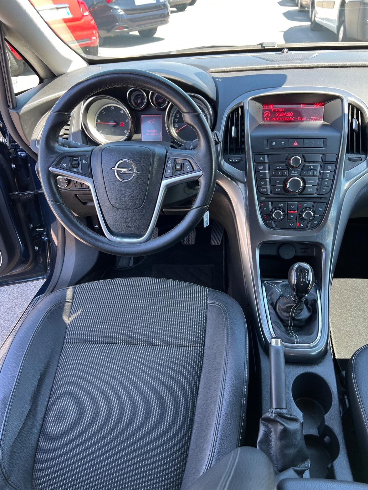 Opel Astra 1.7 CDTI 110CV 5 porte