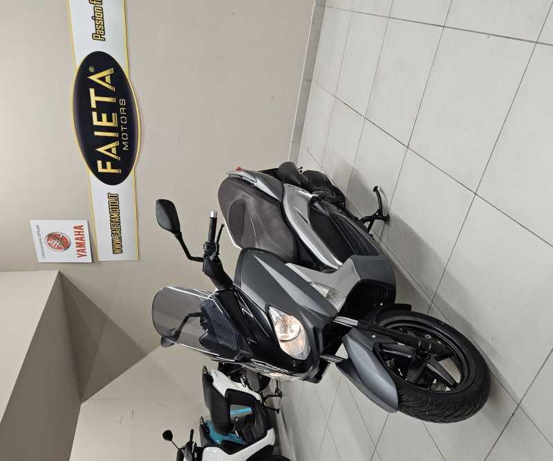 Yamaha X-Max 125 - 2011