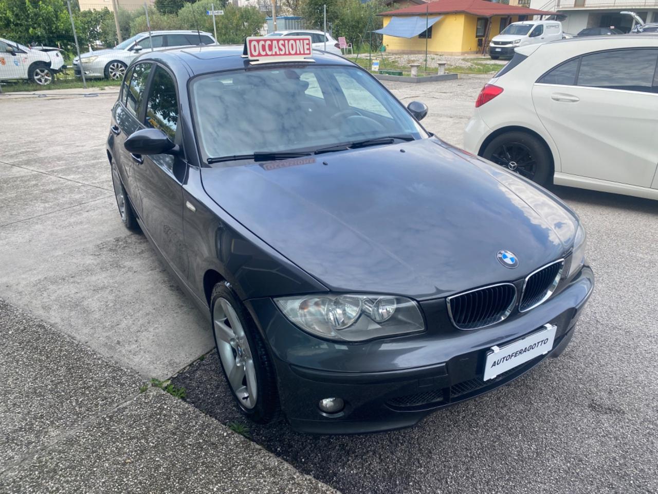 Bmw 118 cat 5 porte Attiva per neo patentati