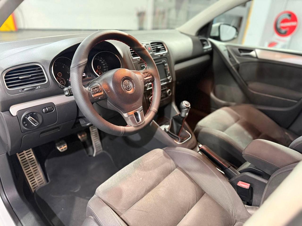 Volkswagen Golf 1.6 TDI DPF 3p. Highline