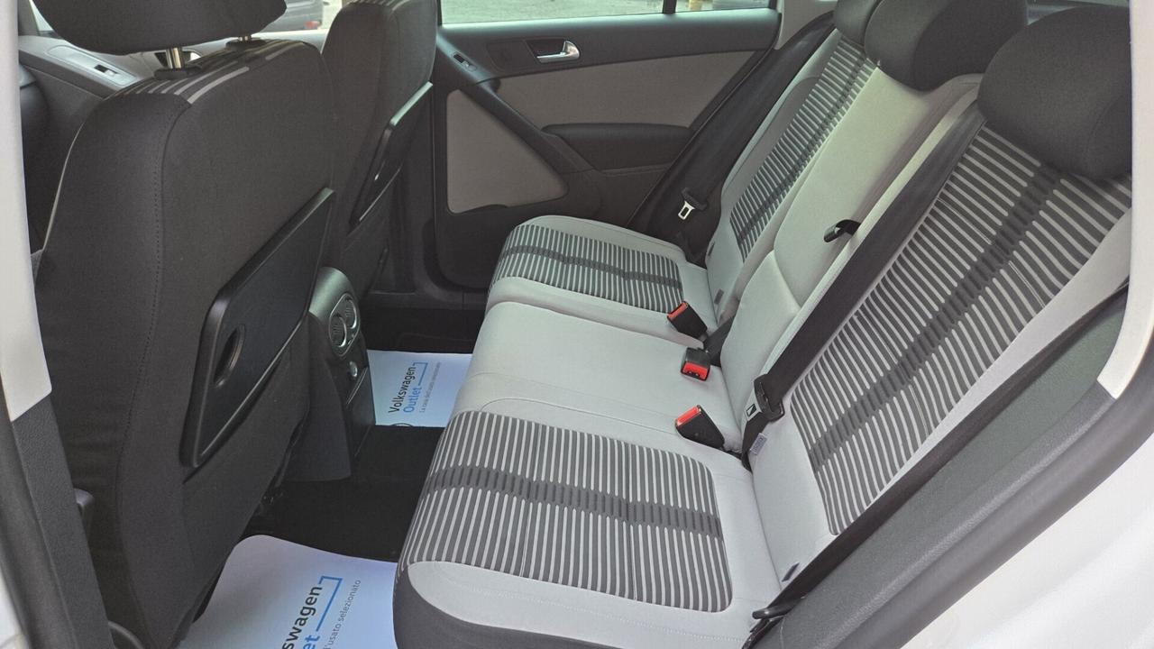 Volkswagen Tiguan 2.0 TDI DPF 4MOTION DSG Sport &