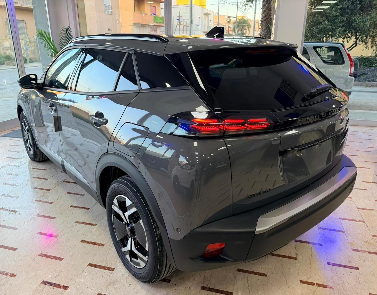 Peugeot 2008 Allure Plus 1.2 100CV Km0