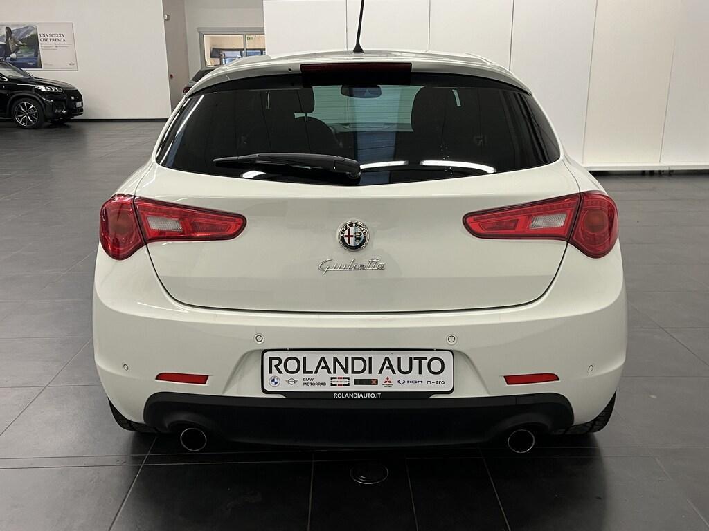 Alfa Romeo Giulia 2.2 Turbo Sprint AT8