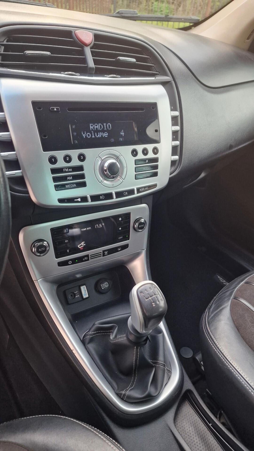 Lancia Delta 1.6 MJT 120Cv - 2012