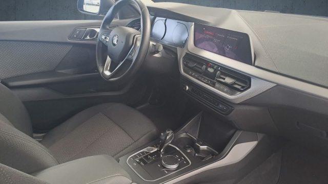 BMW 116 i 5p. Advantage Aut.