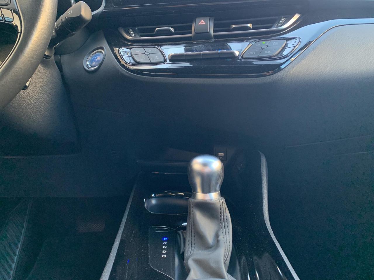 Toyota C-HR 1.8h Trend e-cvt