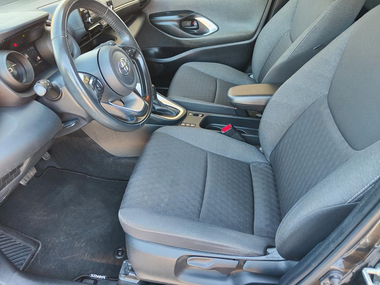 Toyota Yaris 1.5 Hybrid 5 porte Lounge