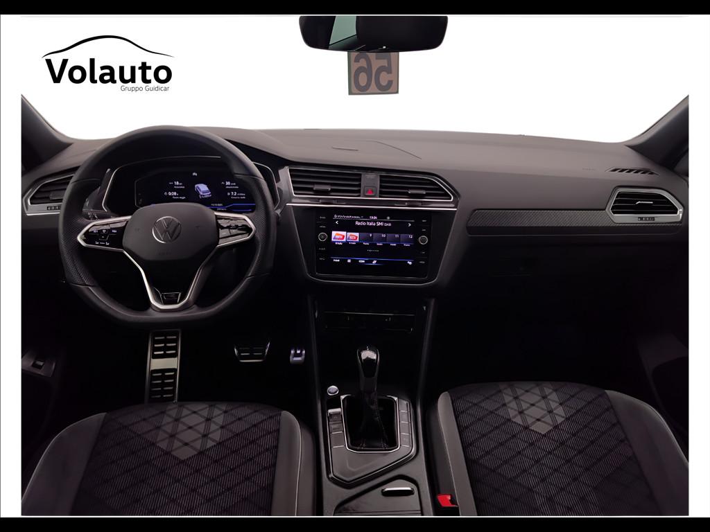 VOLKSWAGEN Tiguan II 2021 - Tiguan 1.5 tsi R-Line 150cv dsg