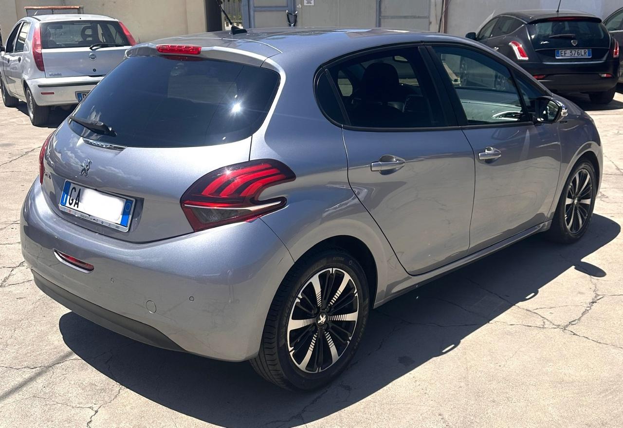 Peugeot 208 BlueHDi 100 S&S 5 porte GT Line