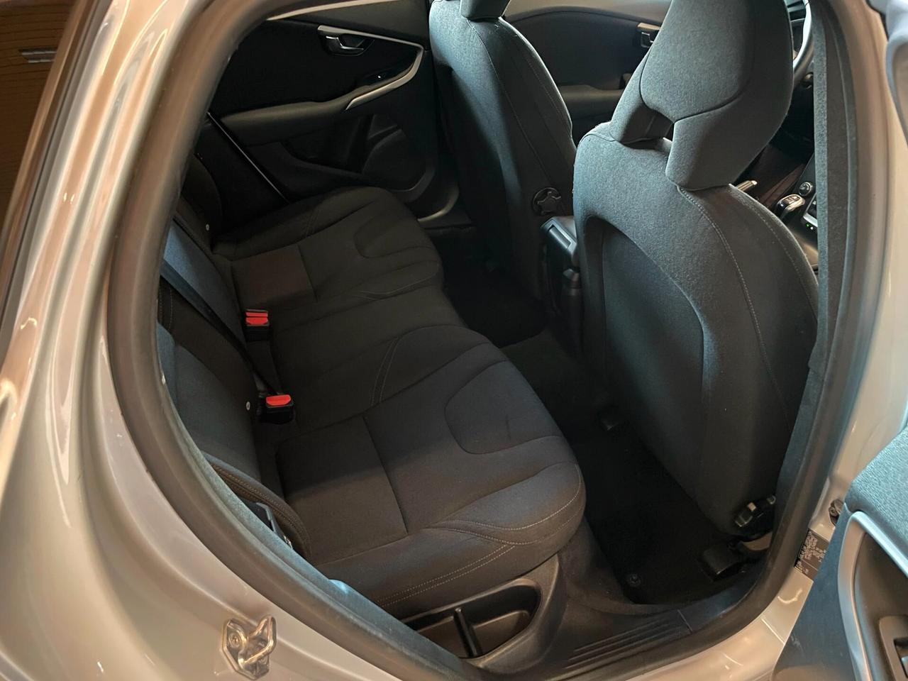 Volvo V40 D2 Business