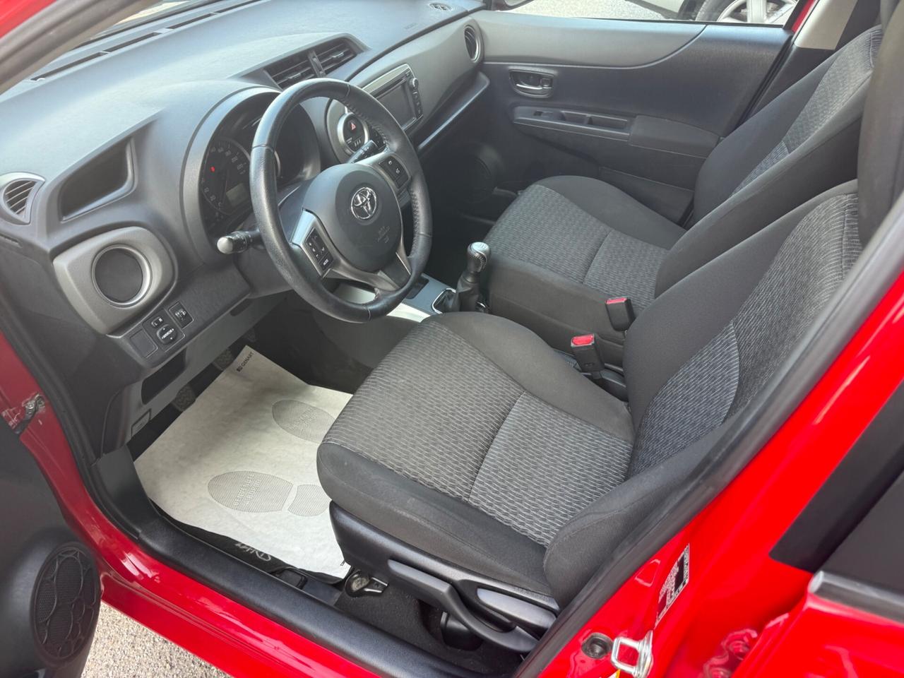 Toyota Yaris 1.0 5 porte Lounge