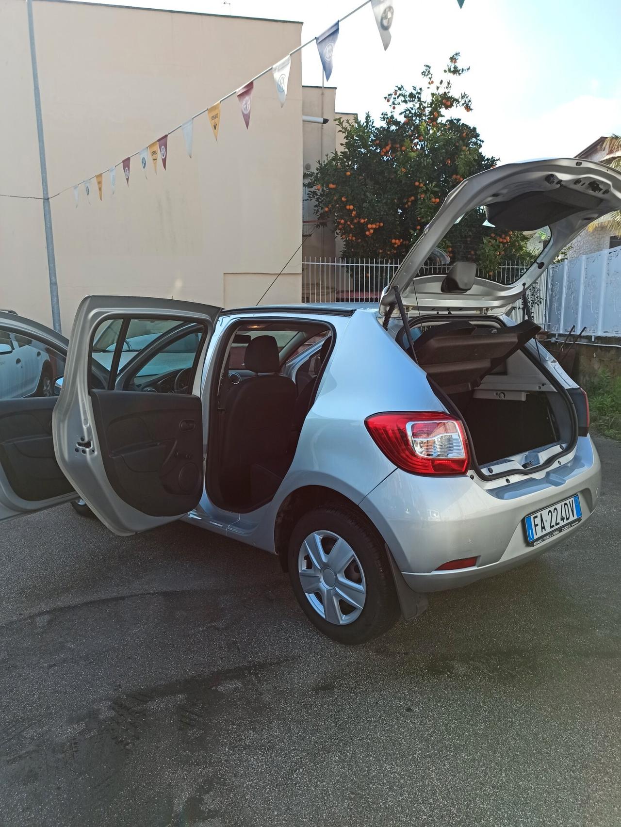 Dacia Sandero 1.5 dCi 8V 75CV Start&Stop Lauréate