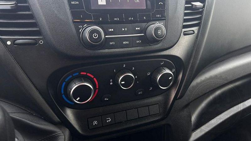 Iveco Nuovo DAILY 22 35C 2.3 PL-RG Cabinato CON SPONDA IDRAULICA