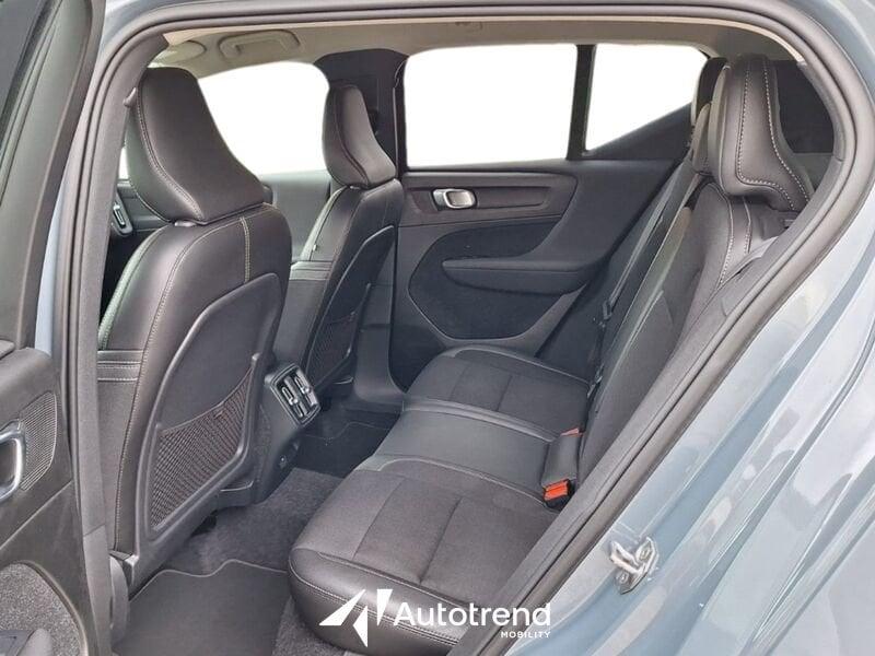 Volvo XC40 D3 150 CV AWD Automatica NAVI LED Business