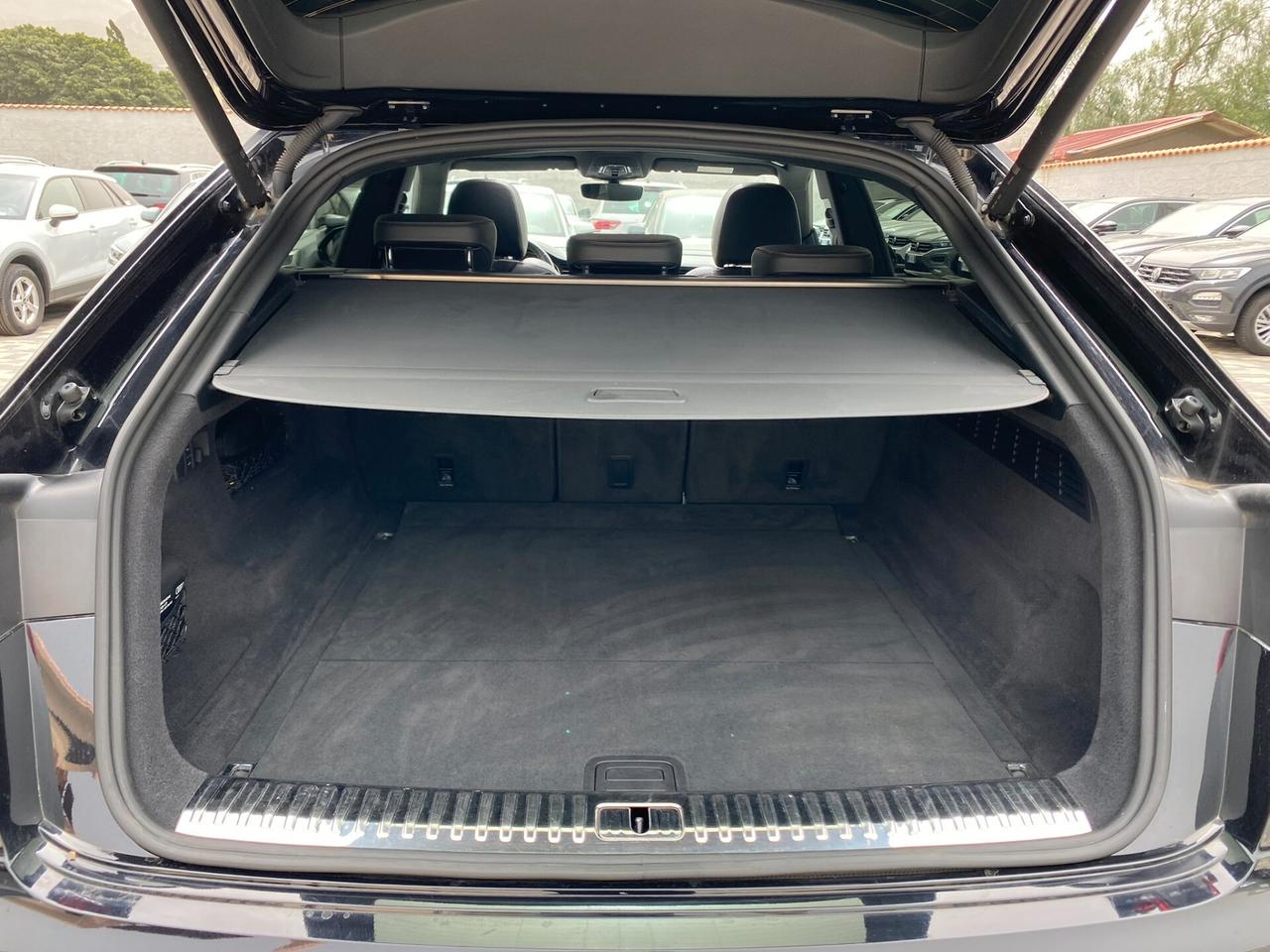 Audi Q8 S Line edition 3.0 TDI 285CV tiptronic mhev 4x4 50