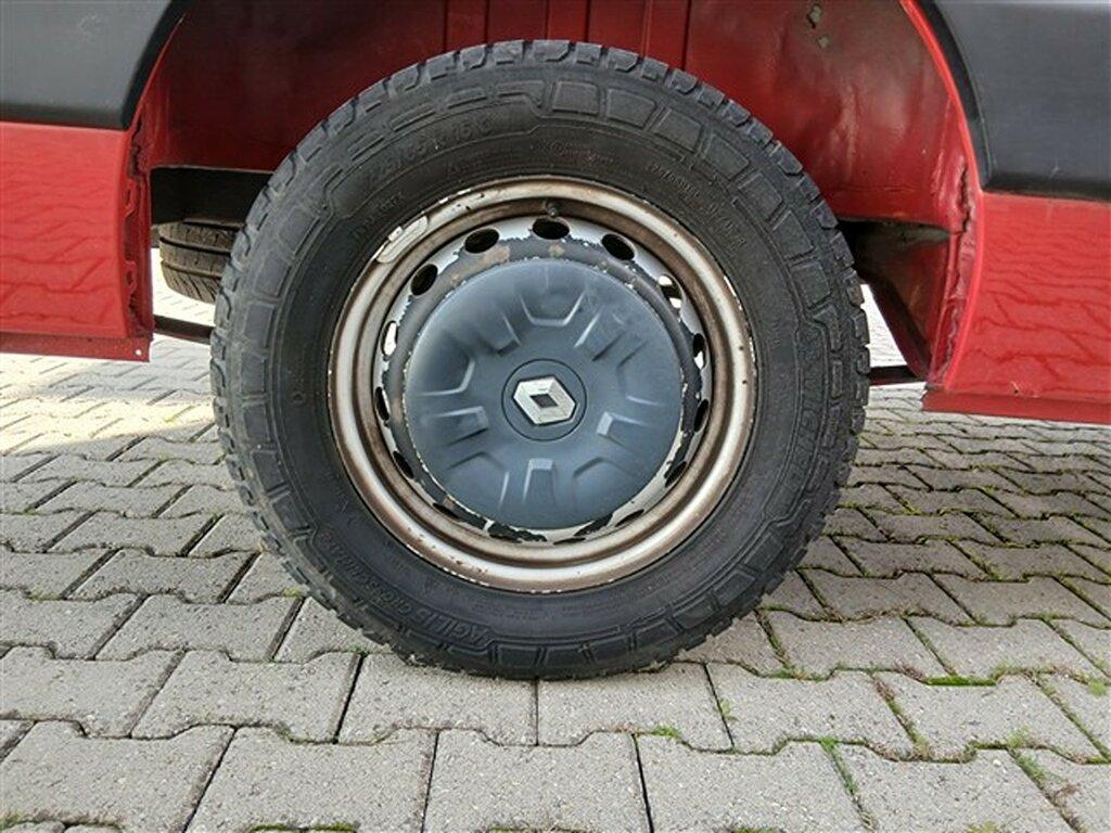 Renault Master T33 2.3 dci 110cv L2H2 E6