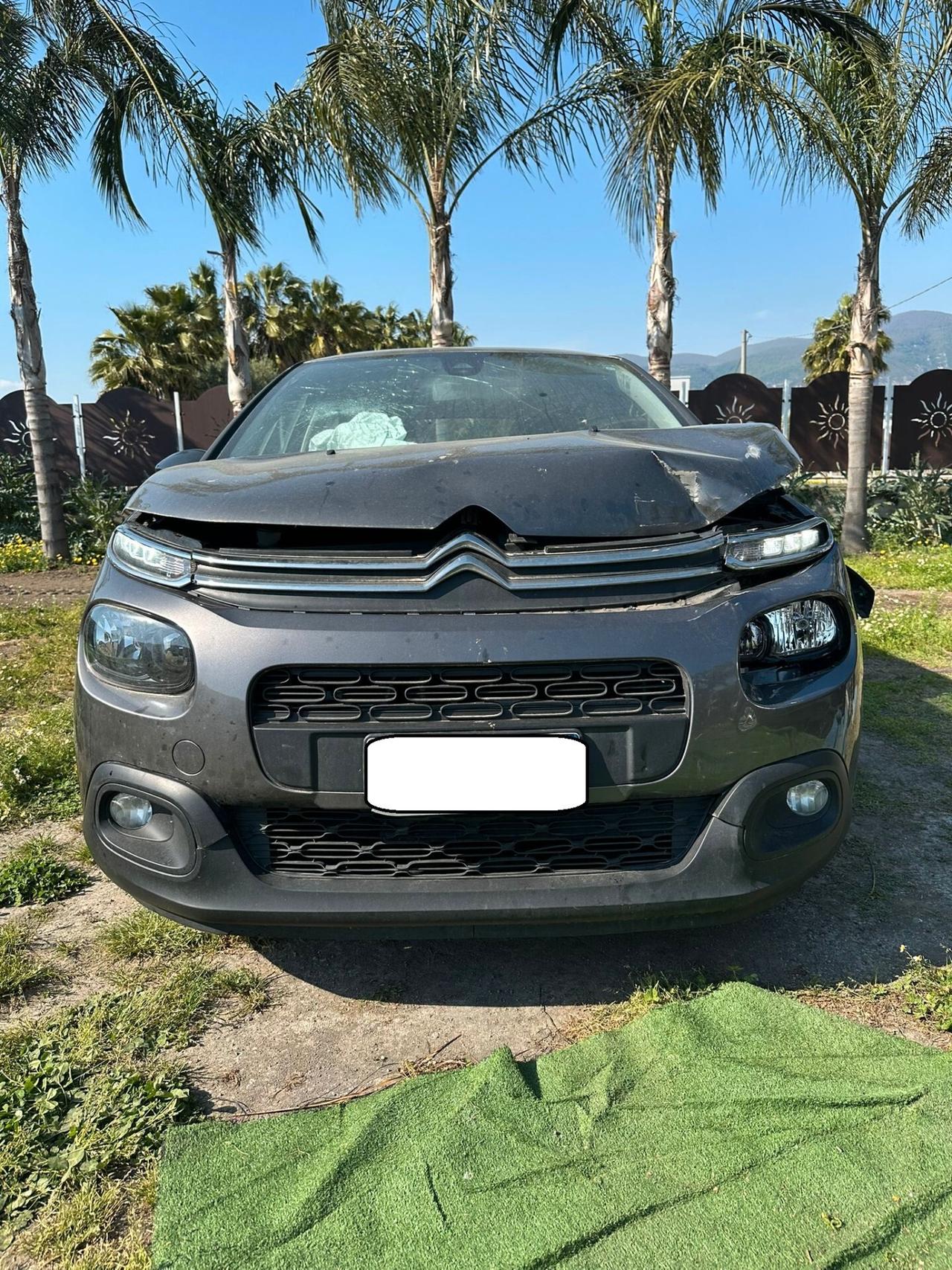 Citroen C3 2020 PureTech Shine LEGGERMENTE SINISTRATA