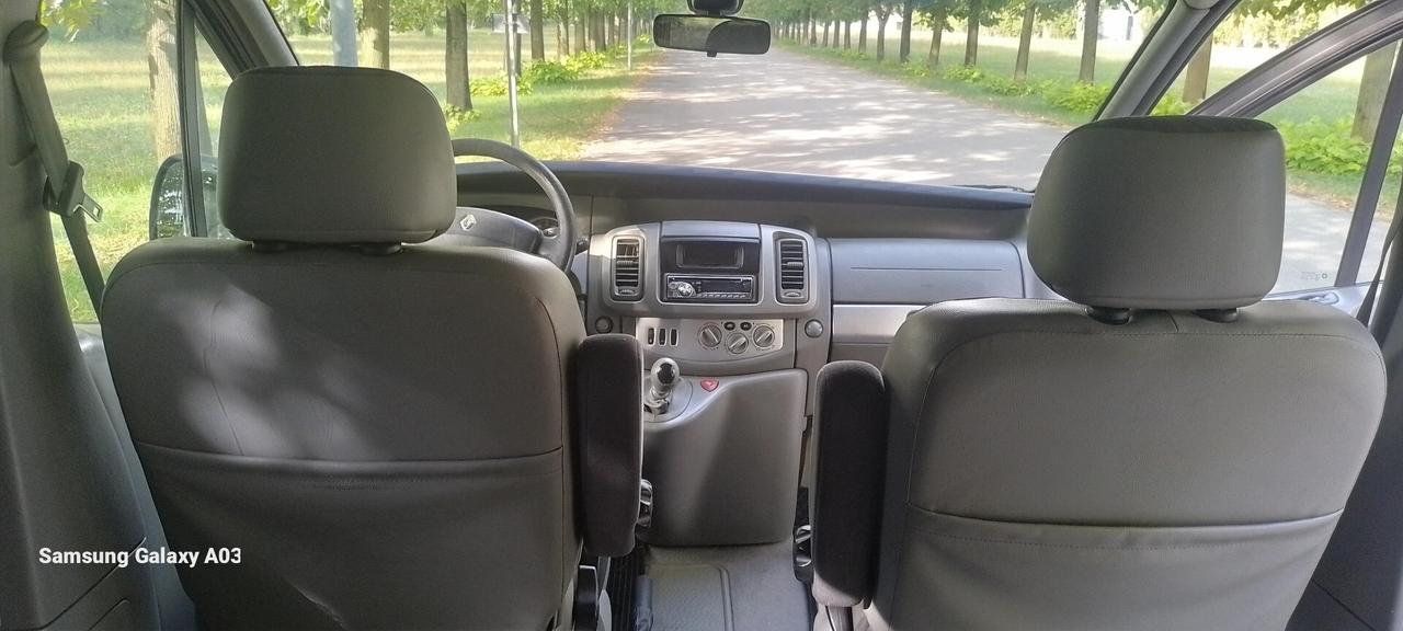 Renault 7 posti 2.0 dCi Passenger Confort