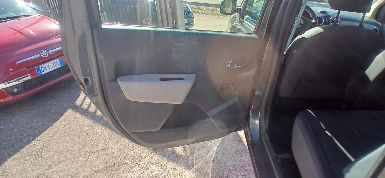 Dacia Lodgy 1.5 dCi 110CV 7 posti Lauréate - 2013